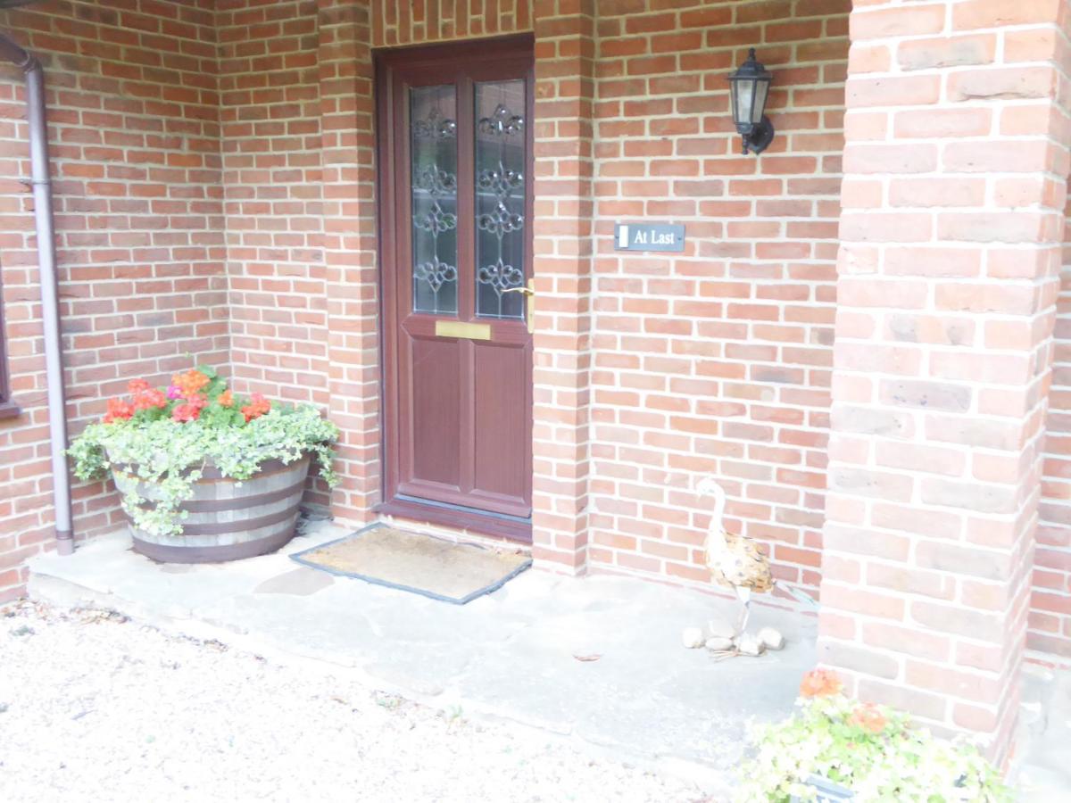 At Last Bed & Breakfast Edlington Bagian luar foto
